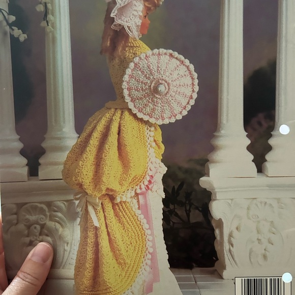 5/$25 BARBIE DRESS Victorian Style Doll with Yellow Dress 🪡 - Picture 5 of 6
